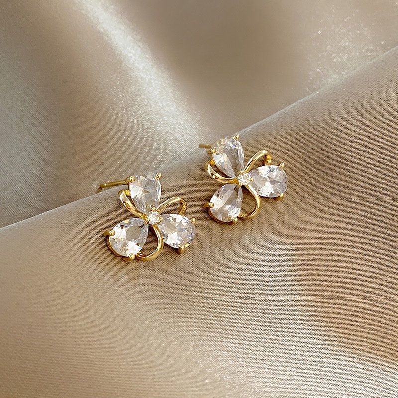 Khuyên tai chuôi bạc 925 dáng hoa ba cánh T015