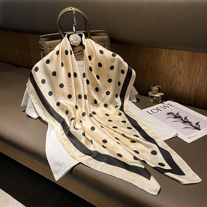 Khăn choàng vuông 110x110cm in họa tiết thời trang cho nữ