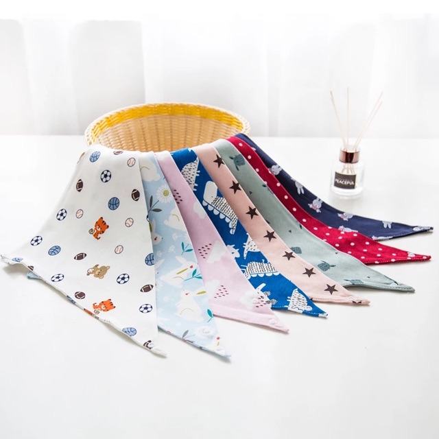 SET 5 Khăn yếm tam giác cotton hai lớp cao cấp có cúc bấm. HÀNG SẴN CAO CẤP