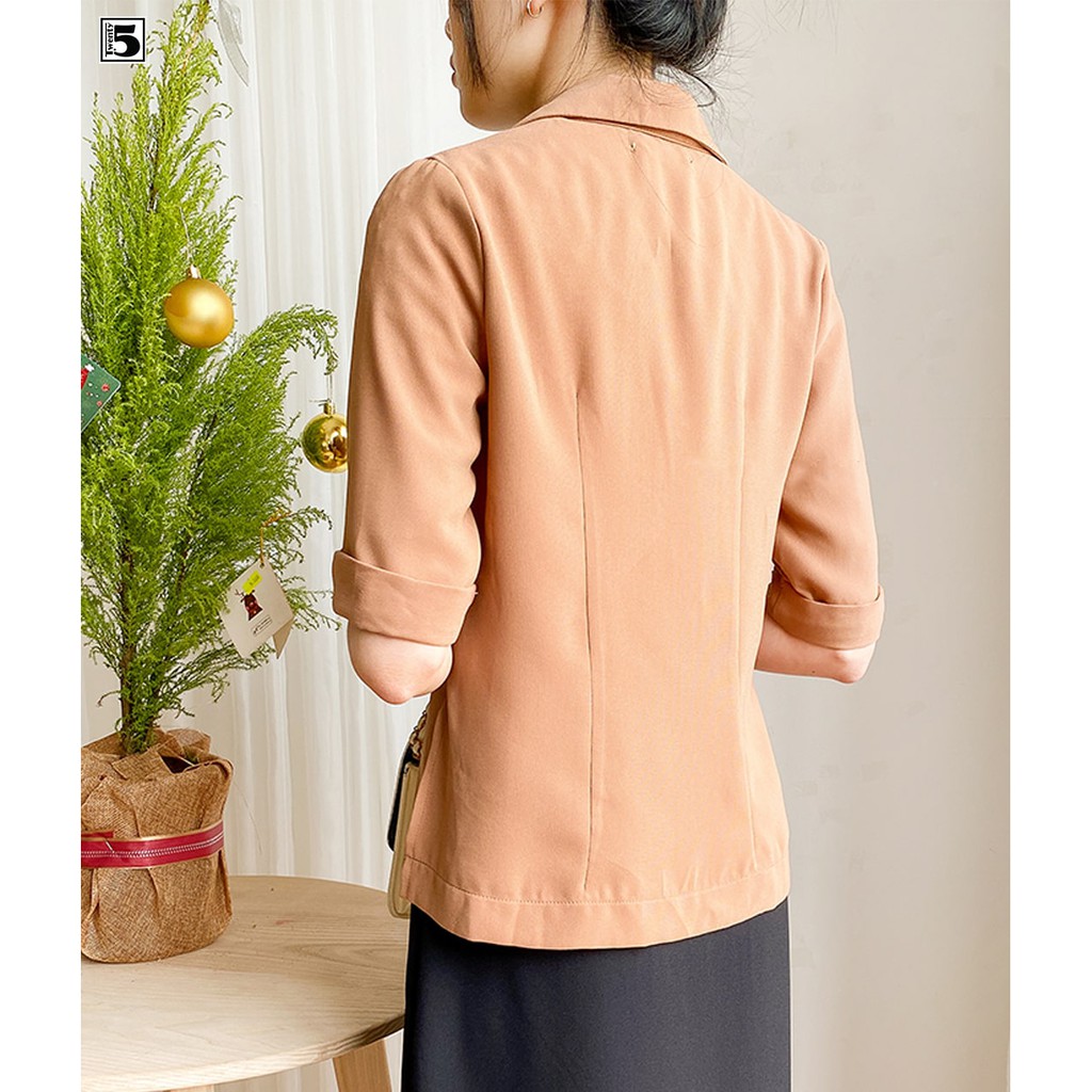 Áo blazer nữ tay ngắn hai hàng cúc xẻ sườn Twentyfive MV4
