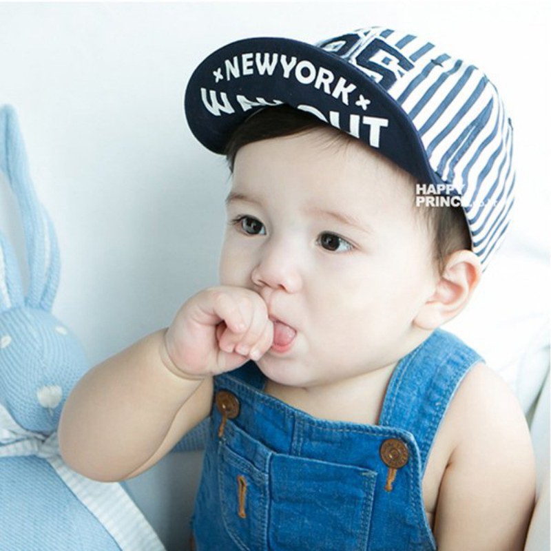 Mũ lưỡi trai kẻ sọc thời trang cho bé