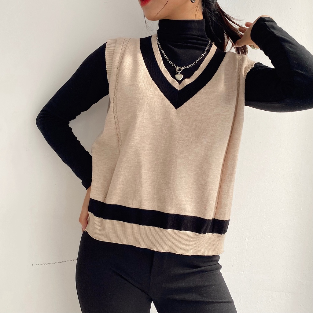 Áo gile len nâu nhạt cổ V viền đen Mia Ritta A3007