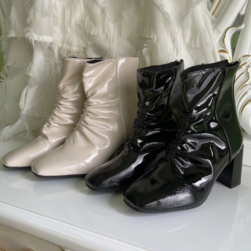 Bốt nữ/ boot nhăn da bóng Cổ Thấp 7Cm Hai Màu Đen Kem Cực Sang Chảnh Đế Vuông Mũi Vuông | BigBuy360 - bigbuy360.vn