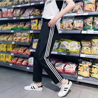 Quần thể thao