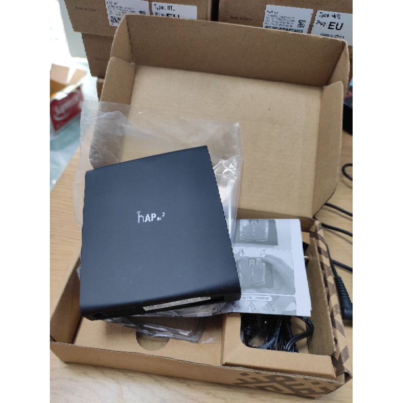 Thiết bị cân tải Mikrotik Hap AC 2 - đen