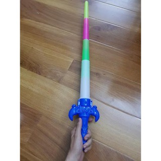 KIẾM NHỰA ĐÈN LED, ĐỒ CHƠI CHO BÉ CÓ PIN VÀ TIẾNG THÚ VỊ