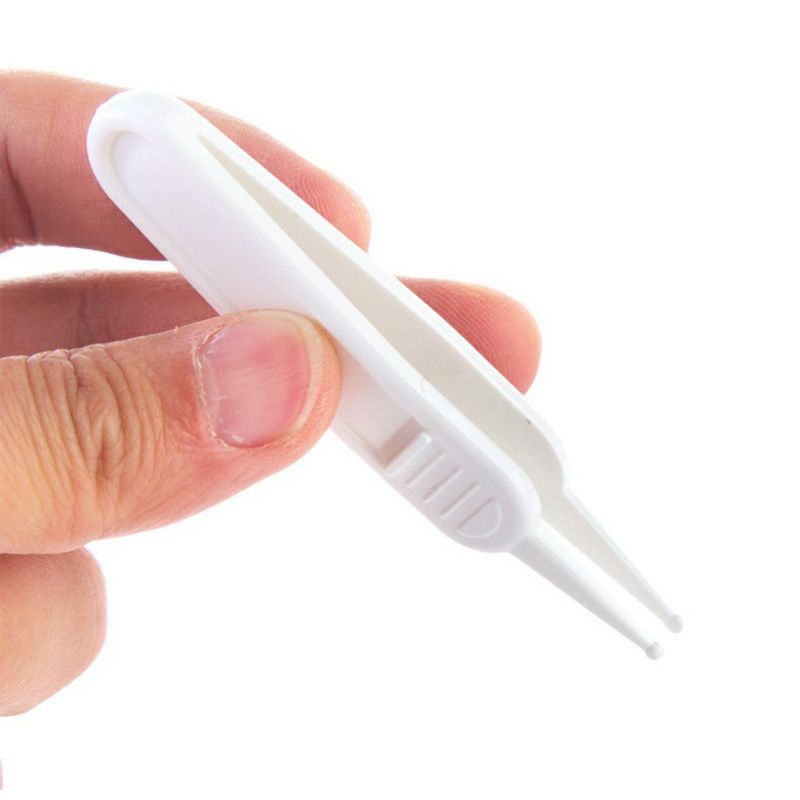 Dụng cụ gắp gỉ mũi an toàn cho bé