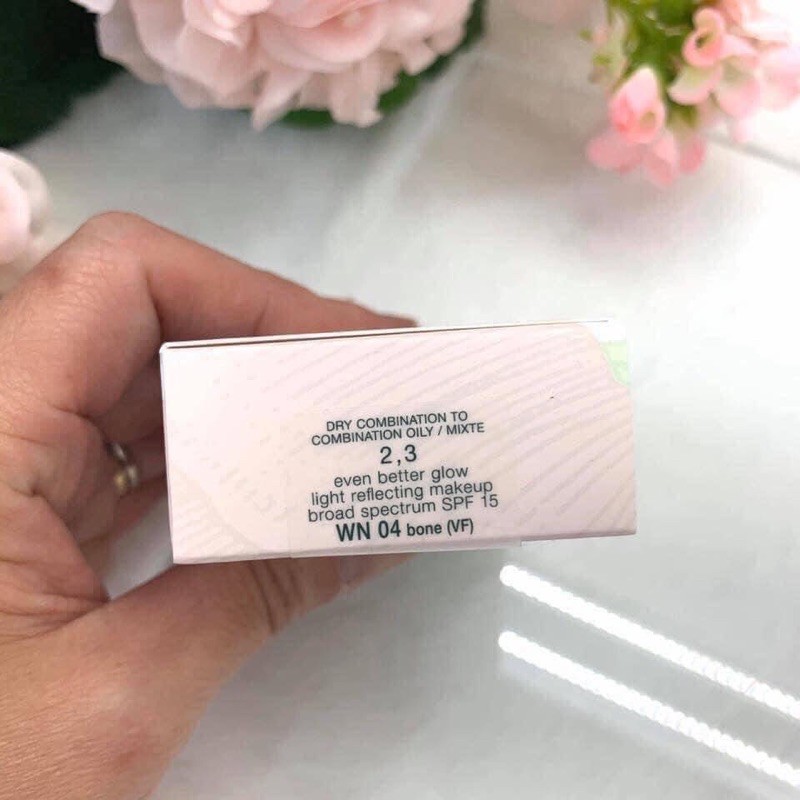 Kem nền đều màu sáng da Clinique Even Better Glow Light Reflecting 30ml SPF 15