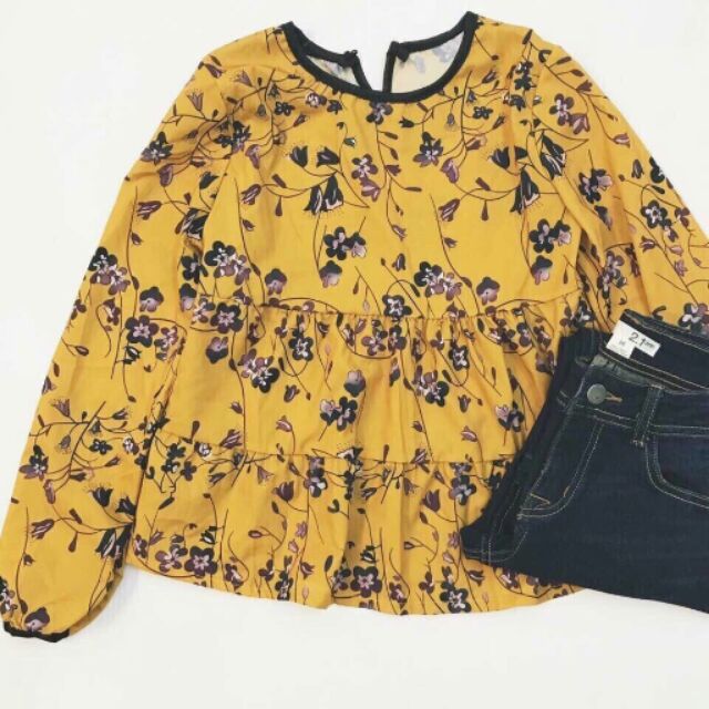 Áo peplum màu vàng