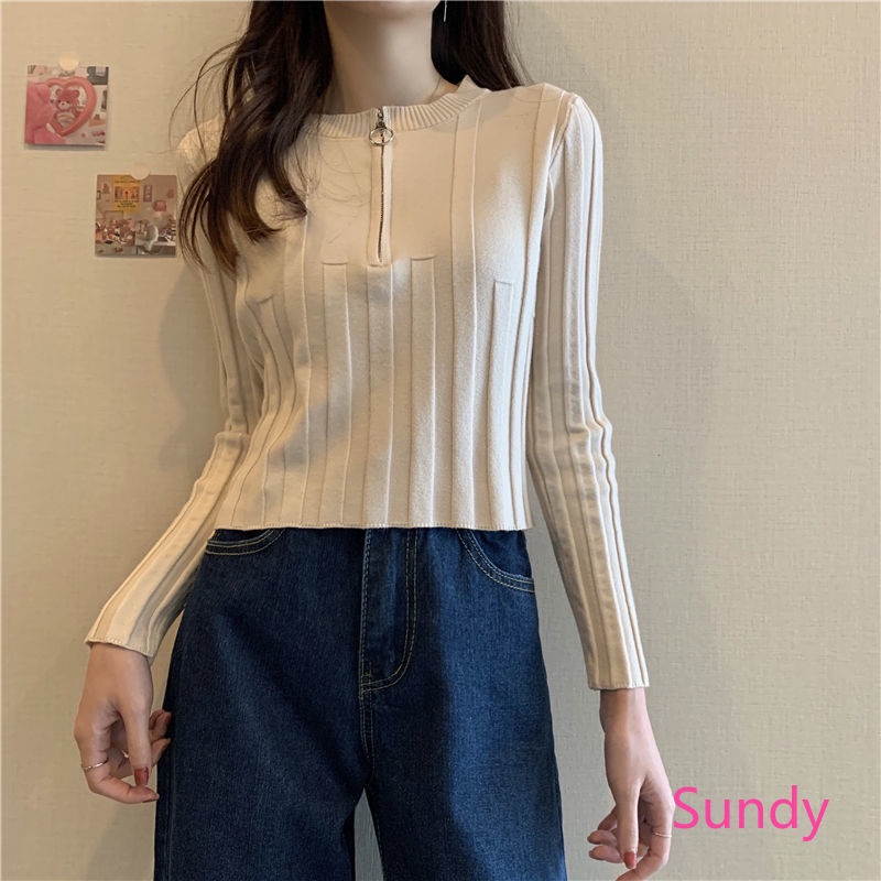 Áo len cổ cao dáng ôm phối khóa kéo phong cách thời trang mùa thu cho nữ