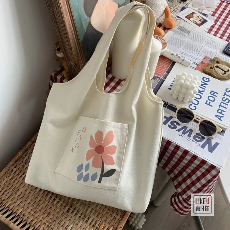 Túi đeo vai vải canvas liền thân có ngăn ngoài hoạ tiết hoa lá Giatot68 557