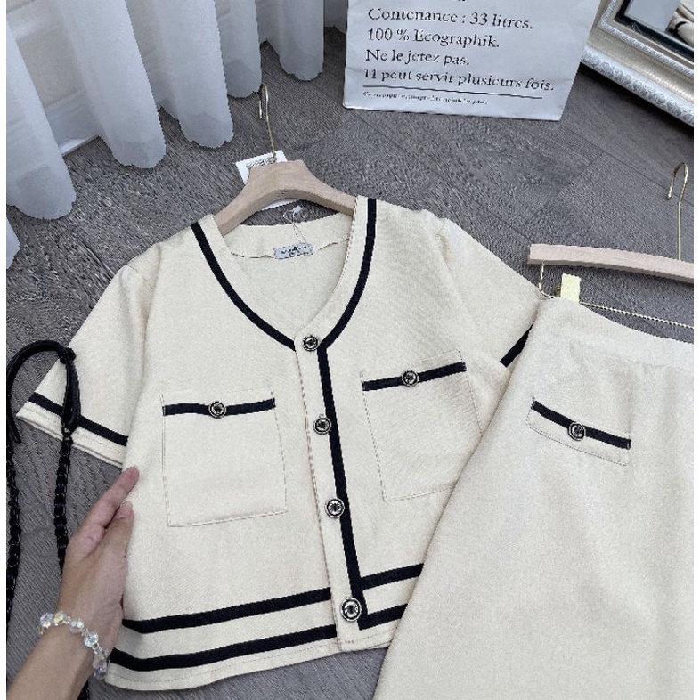 Set Áo Cổ V Viền Đen Chân Váy Midi Siêu Xinh
