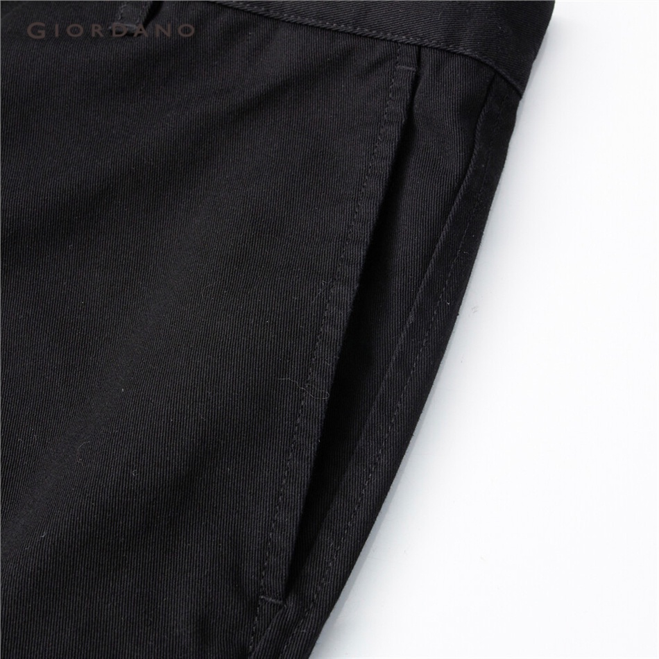 Quần dài GIORDANO 01111063 lưng cao vừa màu trơn cá tính thời trang cho nam