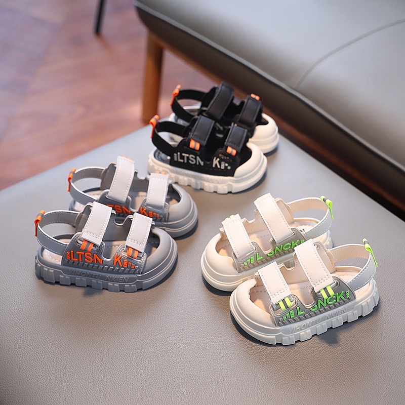 Sandal chống vấp hoạ tiết số 1982 mã H09