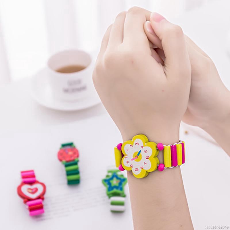 Đồng hồ đeo tay đồ chơi bằng gỗ họa tiết hoạt hình dễ thương cho bé