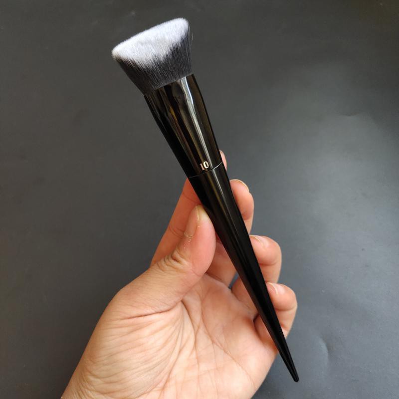 Bộ 4 Cọ Trang Điểm Kat Von D