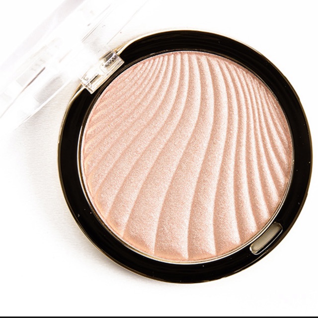 Phấn Highlight bắt sáng Milani Strobelight Instsnt Glow