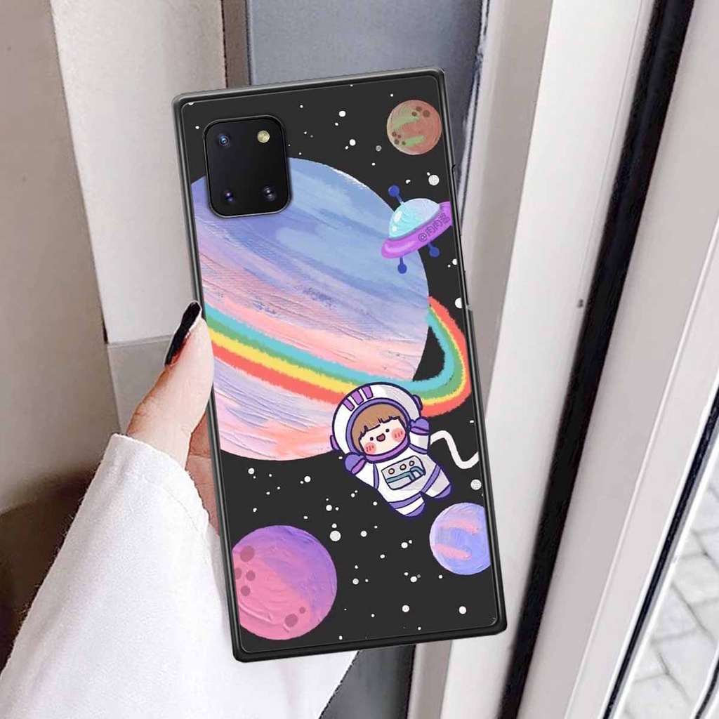 Ốp Samsung Note 10 Lite in hình vũ trụ, phi hành gia bầu trời cute dễ thương