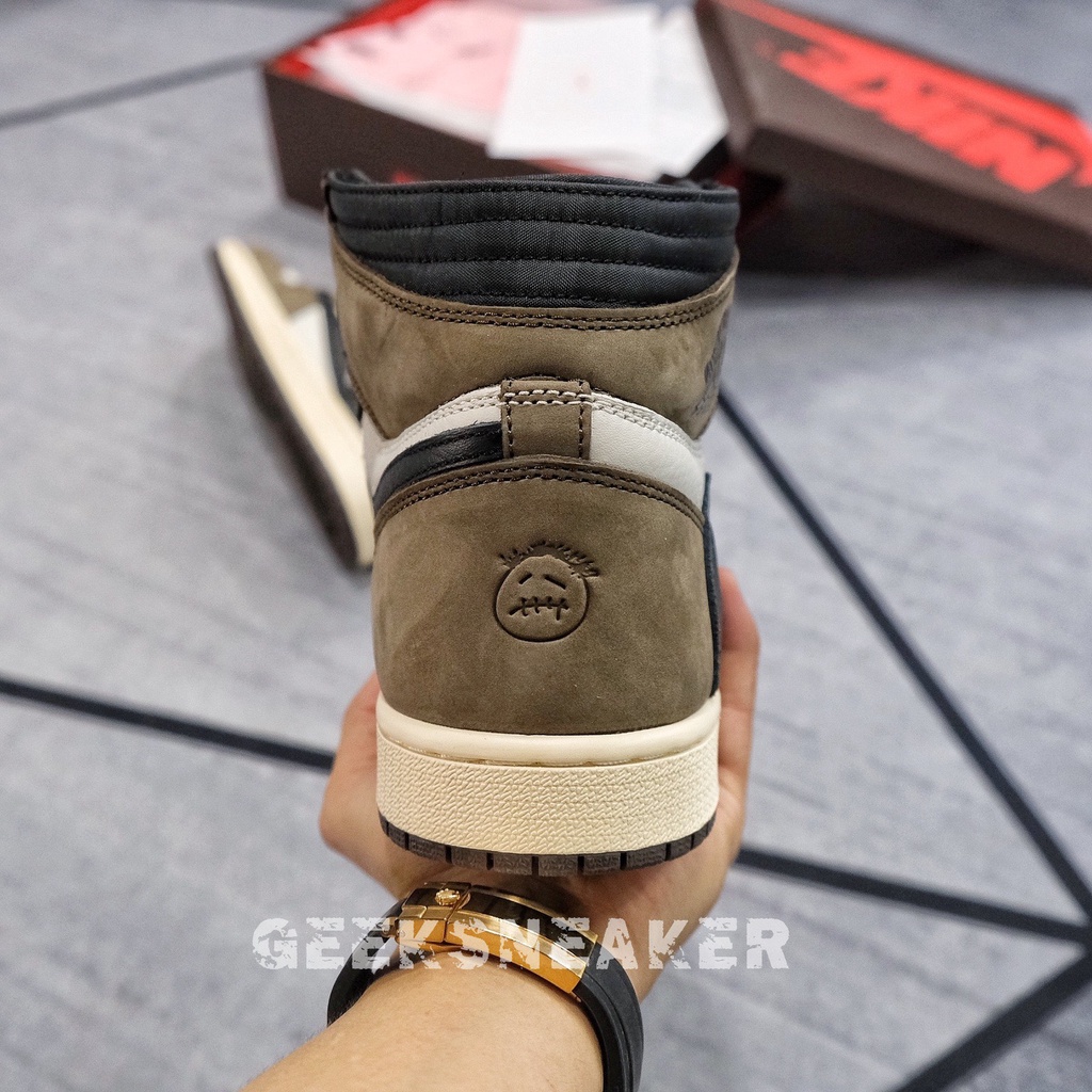 [GeekSneaker] Giày Sneaker cổ cao Jordan 1 High x Travis Scott - Nguyên bản SC