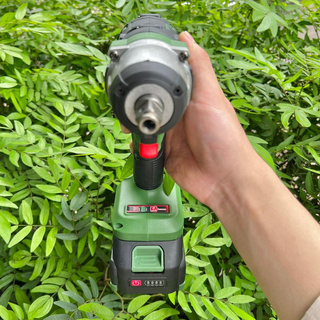 Máy siết bulong pin AKUZA B350Pro Lực Siết 350N/m 2 Pin 10 Cell không chổi than. ...