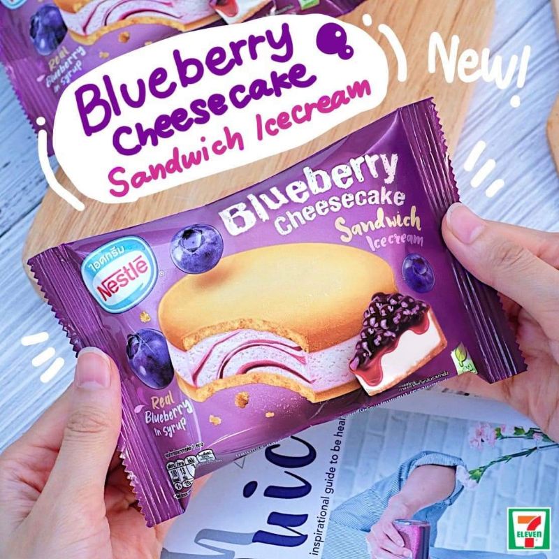 (HỎA TỐC) KEM BLUEBERRY CHEESECAKE SANDWICH NESTLE
