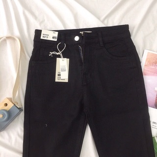 Quần jeans ống loe