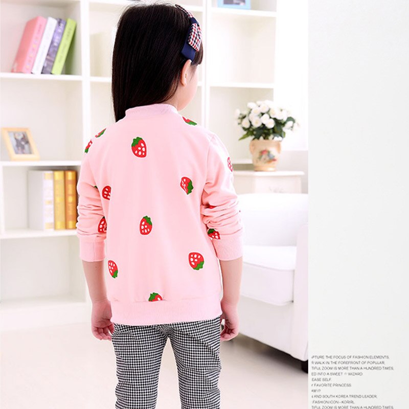 Áo khoác in hình quả dâu xinh xắn cho bé gái 2-7 tuổi