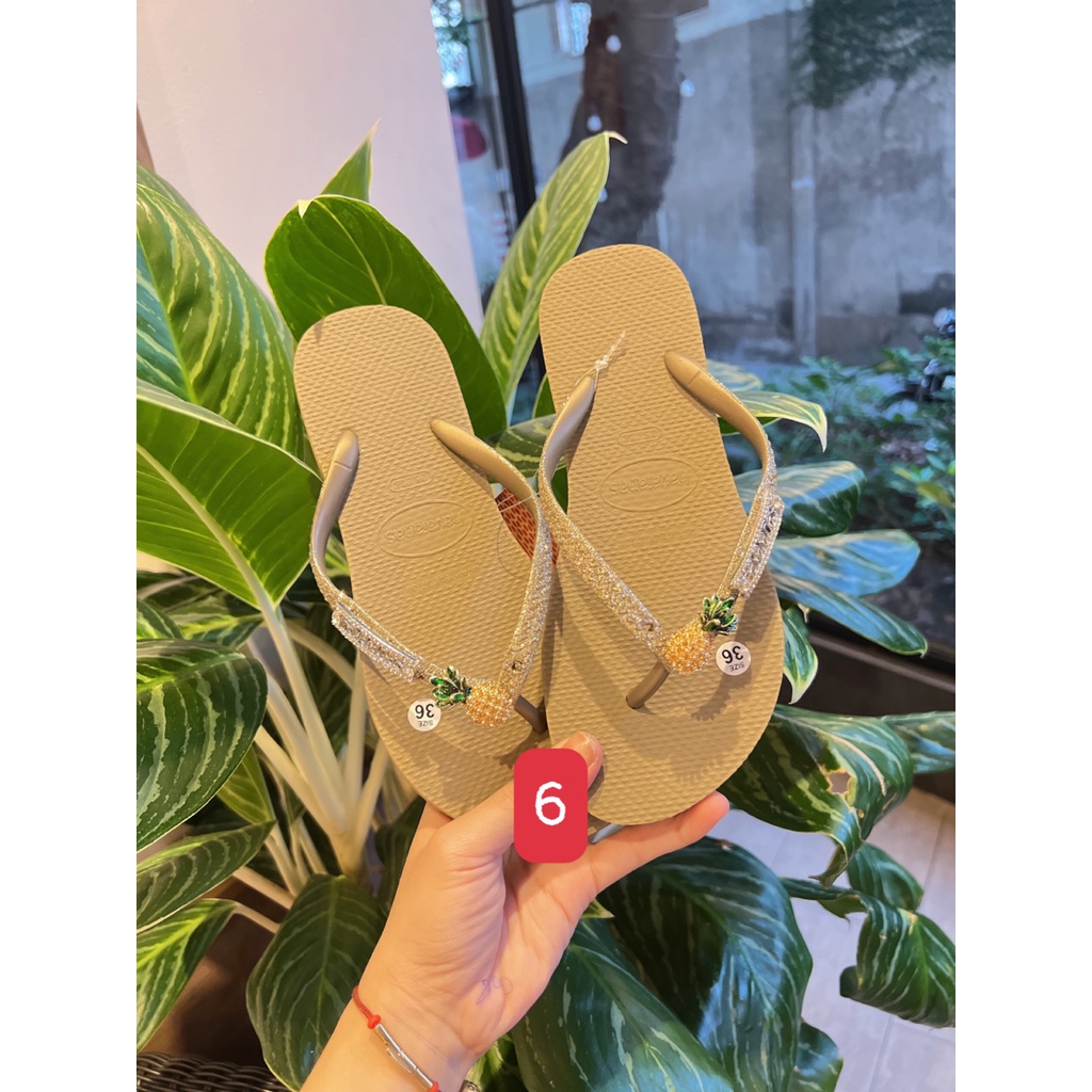 Dép xỏ ngón Havaianas kèm charm đủ màu đủ size 35-40