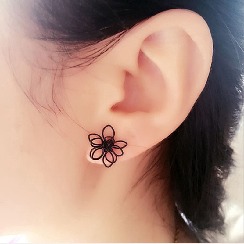 Đôi Khuyên Tai Hình Hoa Rỗng Thời Trang Dành Cho Nữ