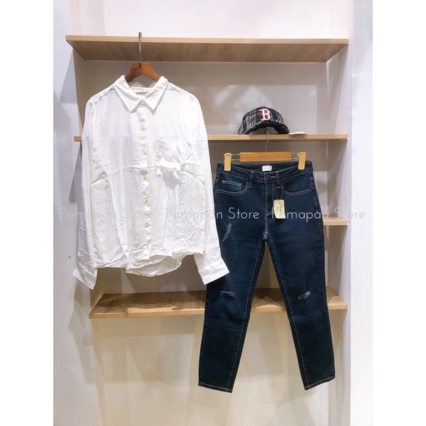 A1018 - Áo SM trắng Pull Bear
