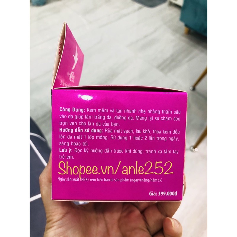 KEM NICE NESTS DƯỠNG TRẮNG GIÚP PHỤC HỒI DA 40g.