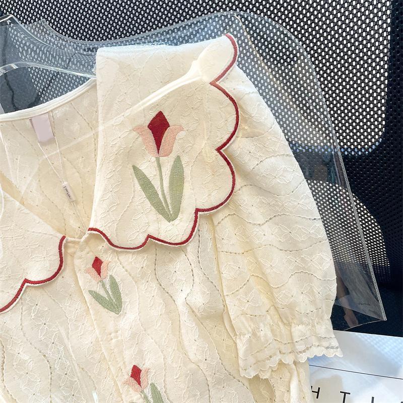 Áo Thun Tay Ngắn Cổ Búp Bê Phối Ren Hoa Tulip Dáng Rộng Kiểu Hồng Kông Cho Nữ m2-300