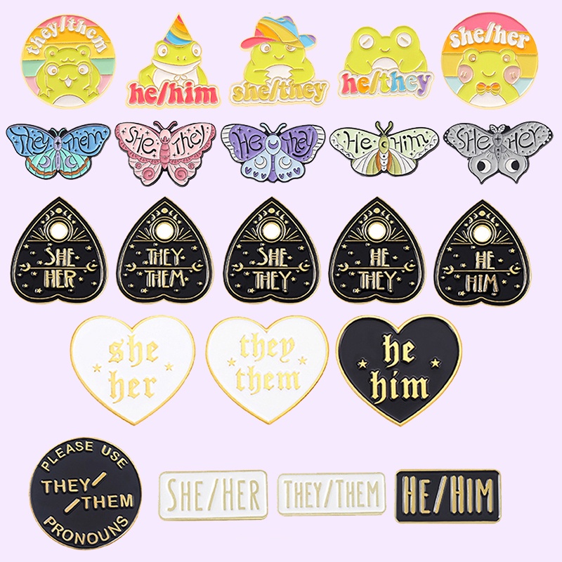 Ghim Cài Áo Hình Bướm / Ếch / Chữ Tiếng Anh He Him She Tráng Men Cá Nhân Dùng Làm Quà Tặng Bạn Bè