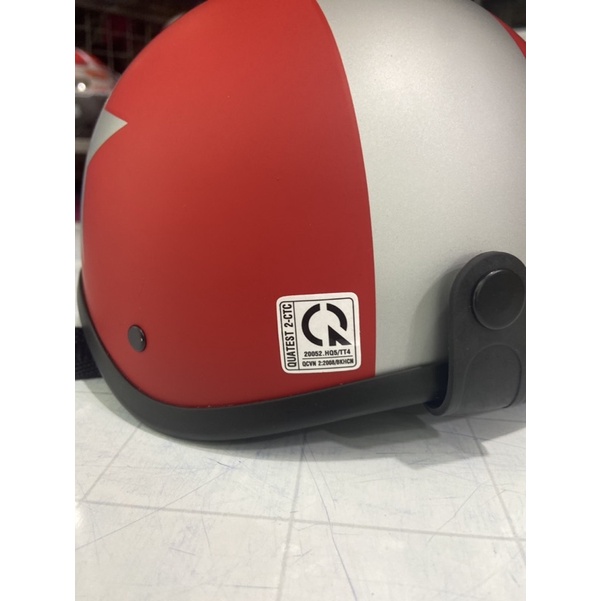 Mũ bảo hiểm nửa đầu ,1/2 hình ngôi sao có thể kết hợp với kính uv ,kính phi công nhiều màu mẫu mới 2021