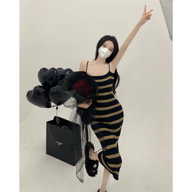 Đầm Dệt Kim Kẻ Sọc Phối Màu Tương Phản Thời Trang Mùa Hè