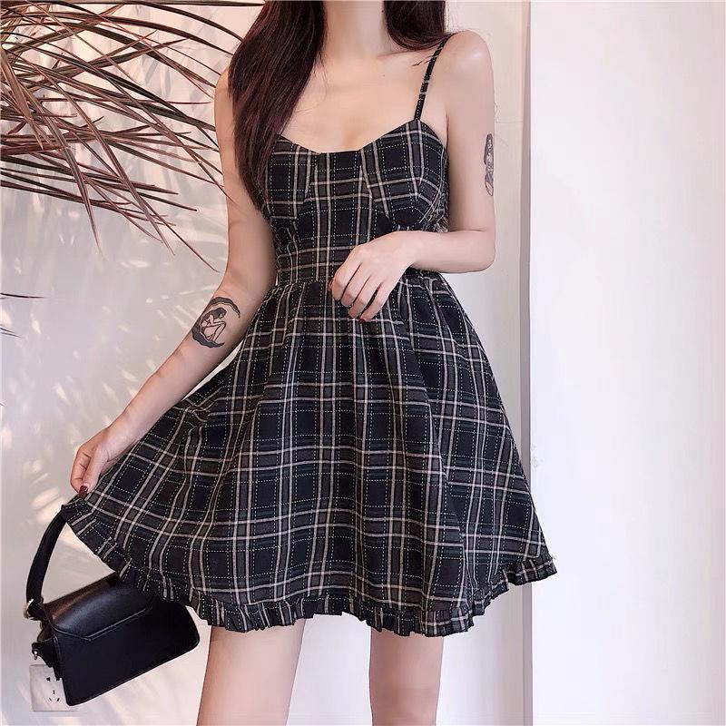 Đầm Hai Dây Nhỏ Ôm Dáng Họa Tiết Hoa Chuông Kiểu Pháp Thời Trang Mùa Hè Mới
