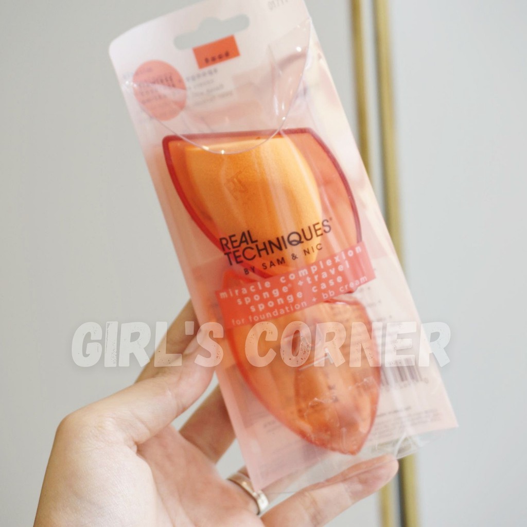 Mút tán Real Techniques MIRACLE COMPLEXION SPONGE + TRAVEL SPONGE CASE (Giao màu ngẫu nhiên)