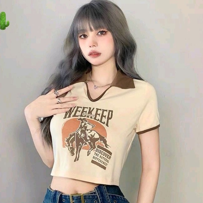 Áo thun cổ V in hình và chữ weekeep PC ♥️