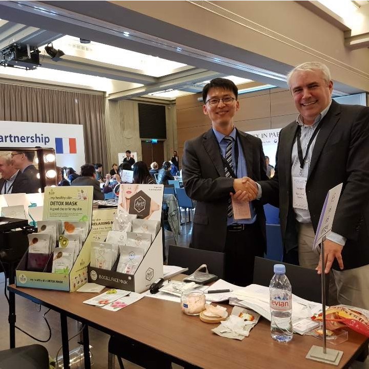 Mặt Nạ Bơ Tươi Phục Hồi Da Tay INTENSIVE NOURISHING AVOCADO HAND MASK | BigBuy360 - bigbuy360.vn