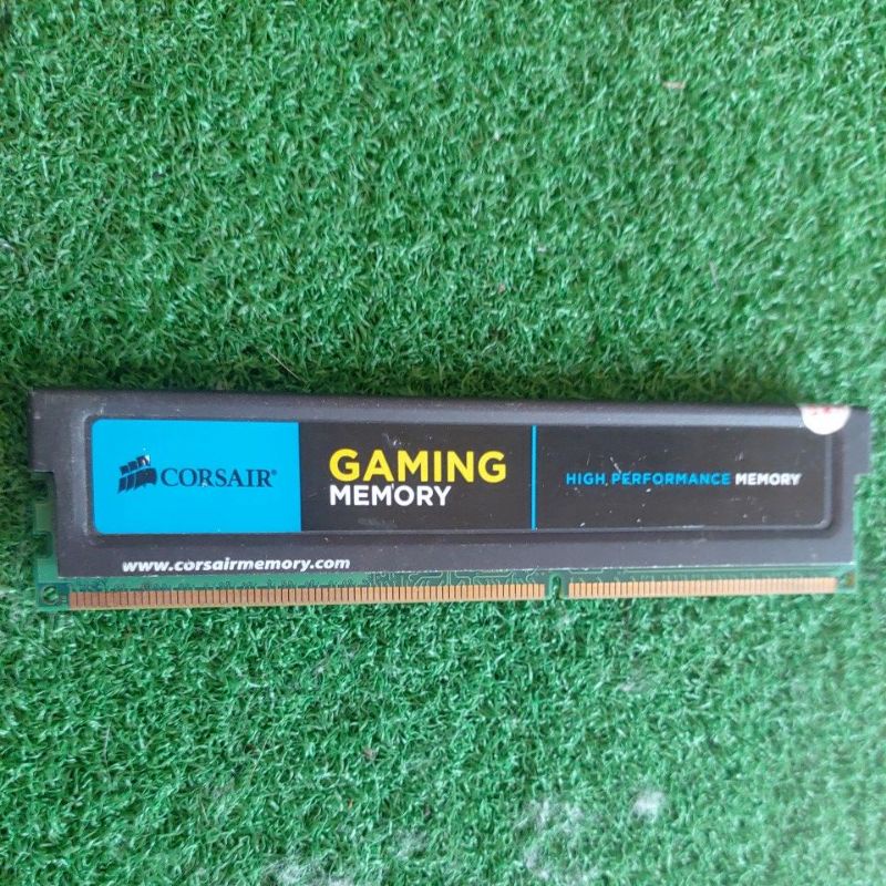 Ram ddr3 2gb buss 1333Mhz có tản nhiệt thép (giao hãng ngẫu nhiên)