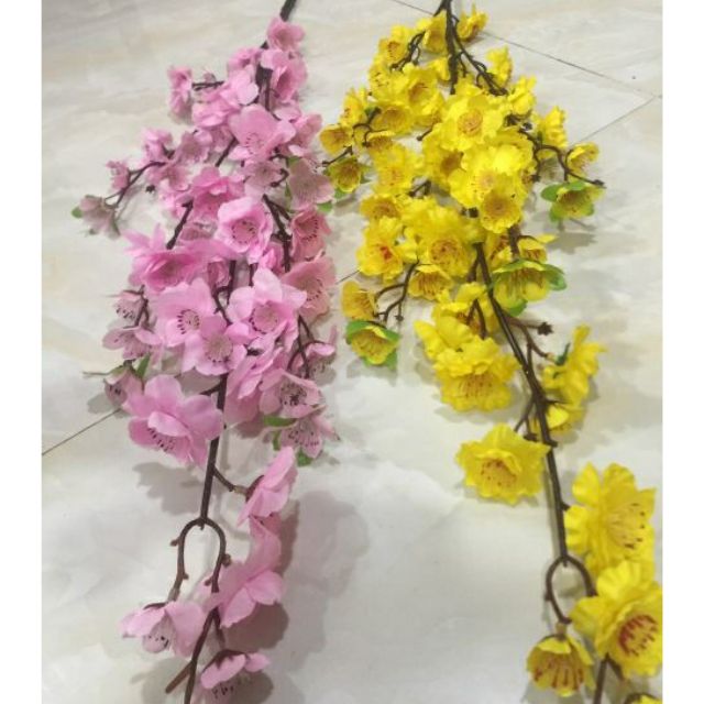 1 cành hoa anh đào mầu vàng đẹp ĐẸP, chất.