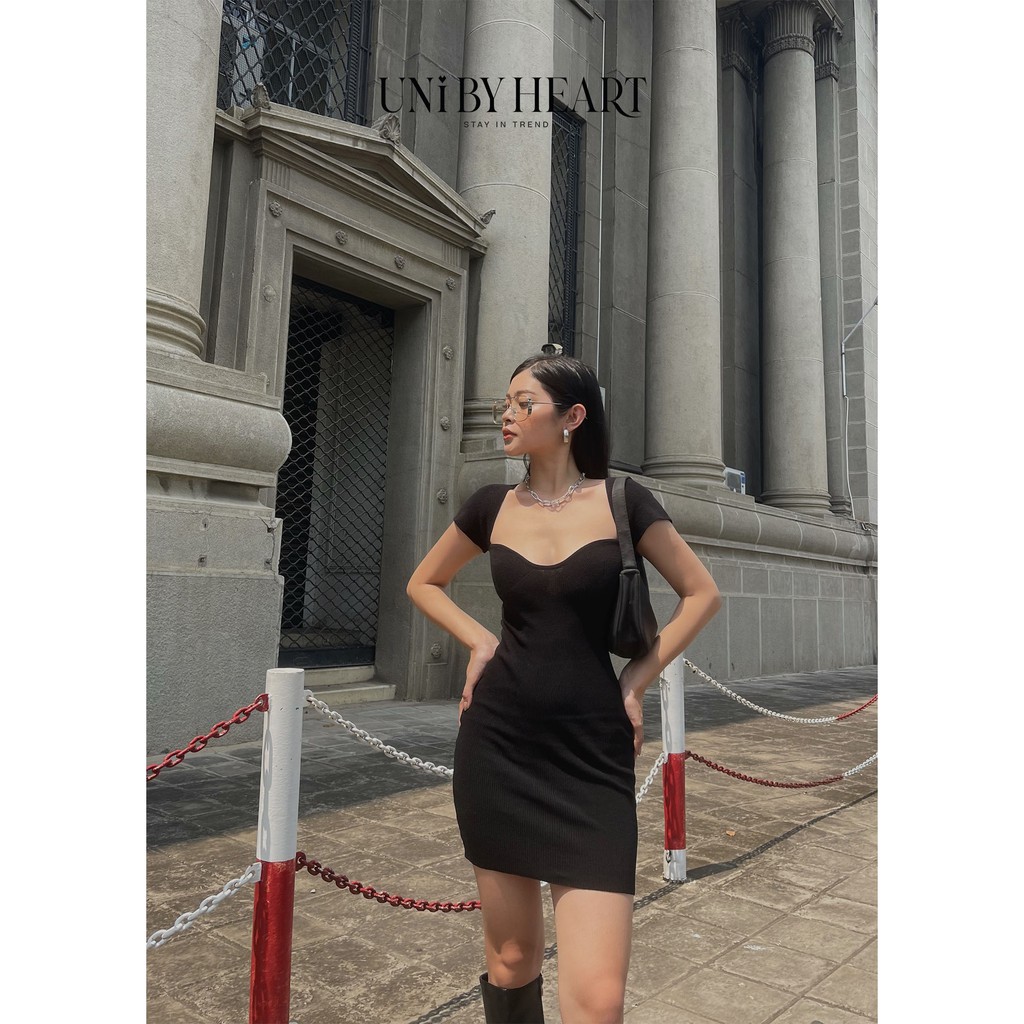 [Mã SKAMA06 giảm 8% tối đa 50K đơn 250K] Váy trễ vai nữ Lisa Dress VBD016 ôm body, vải len tăm co giãn - Uni By Heart | BigBuy360 - bigbuy360.vn