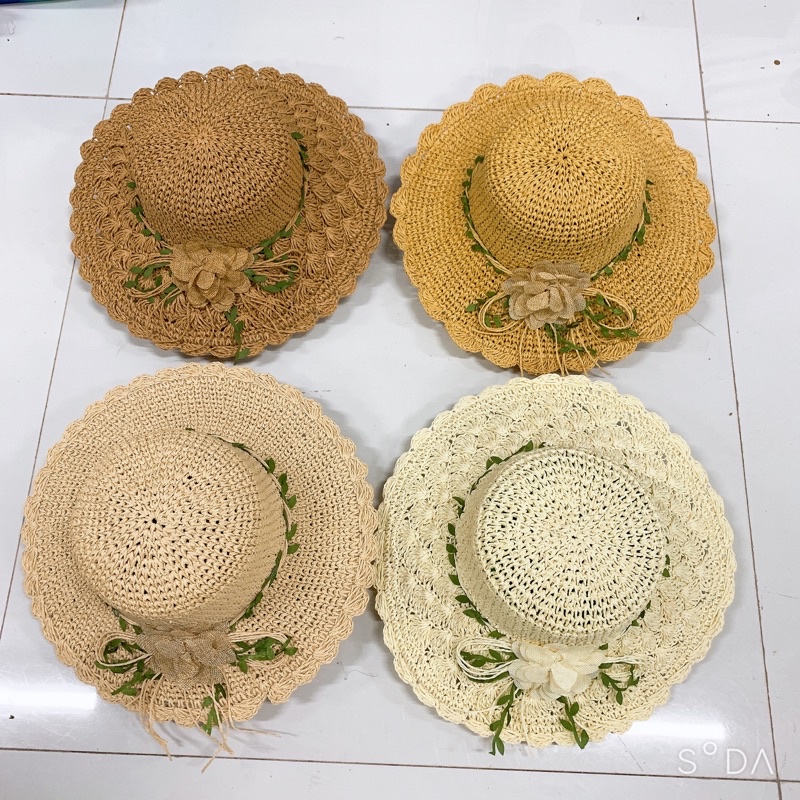 Set nón cói mềm mẹ và bé đính hoa lá
