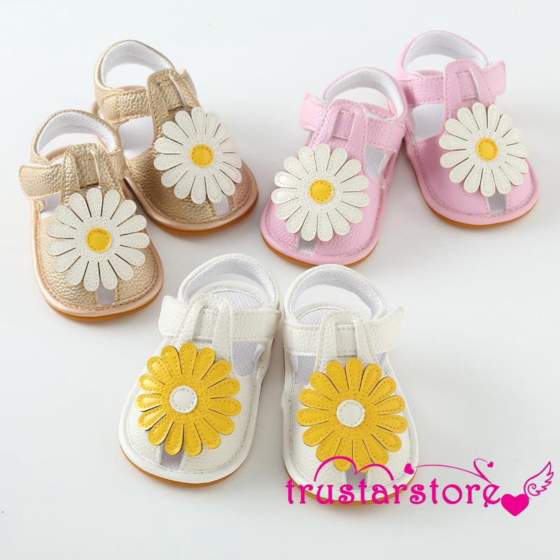 Giày sandal da chống trượt đính hoa dễ thương cho bé gái