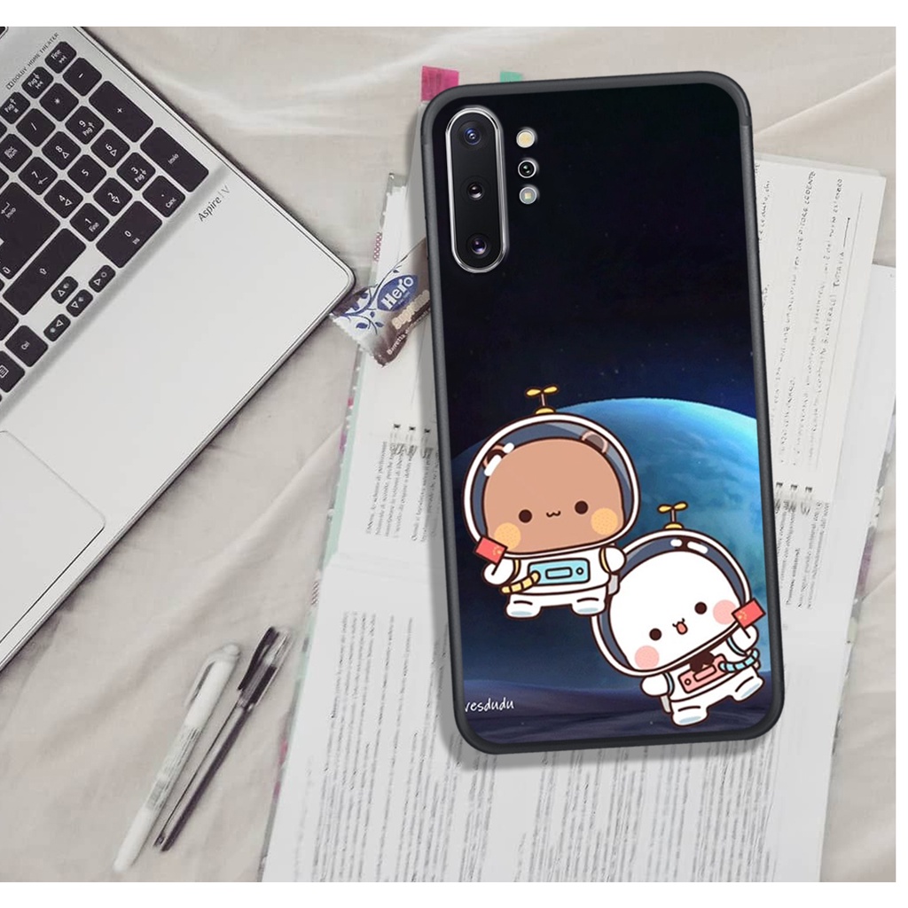 ỐP LƯNG SAMSUNG NOTE 10/NOTE 10 PLUS  ,  IN HÌNH GẤU MOCHI SIÊU ĐÁNG YÊU, NỀN CỰC ĐẸP.