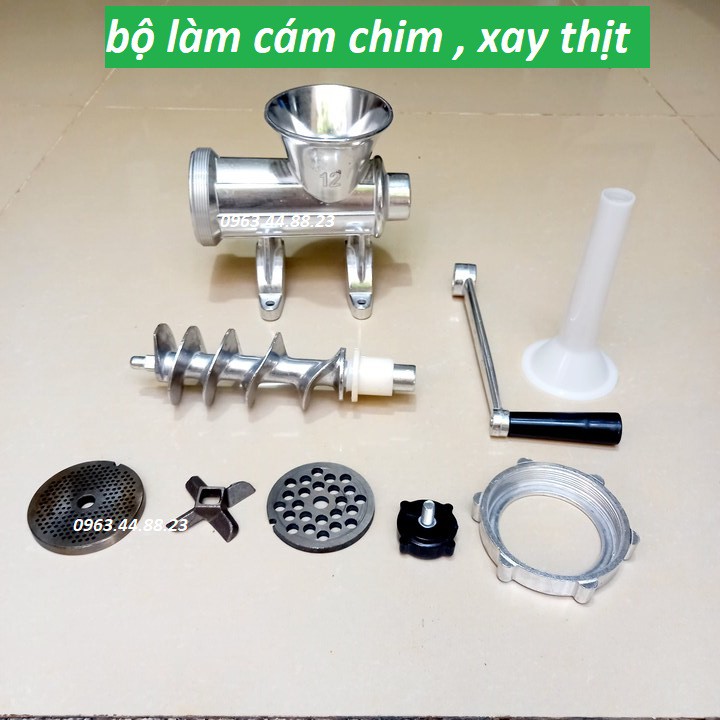 Máy đùn cám chim, cám cò, thịt, cua làm thức ăn cho cá, động vật