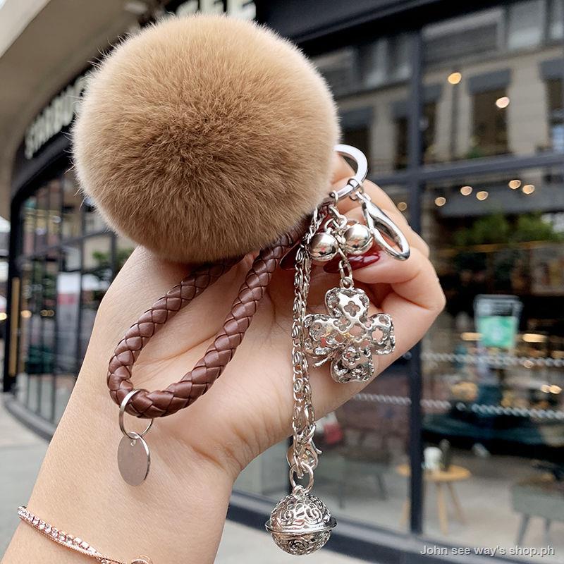 Móc Khóa Gắn Quả Bông Và Chuông Dễ Thương Sáng Tạo Cho Nữ