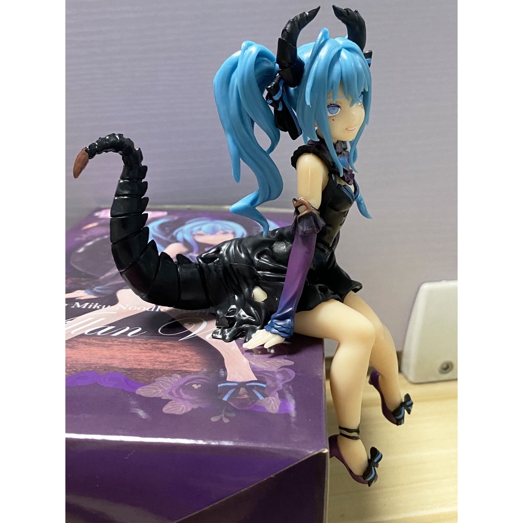 Mô Hình Ca Sĩ Ảo Hatsune Miku Bằng PVC 5.9" Không Hộp