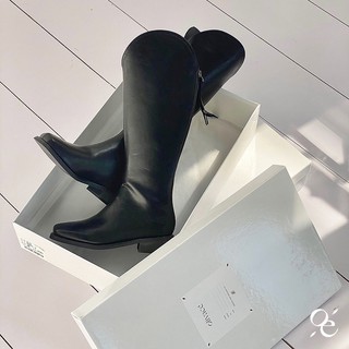 Bốt da cao cổ - Leather Boots