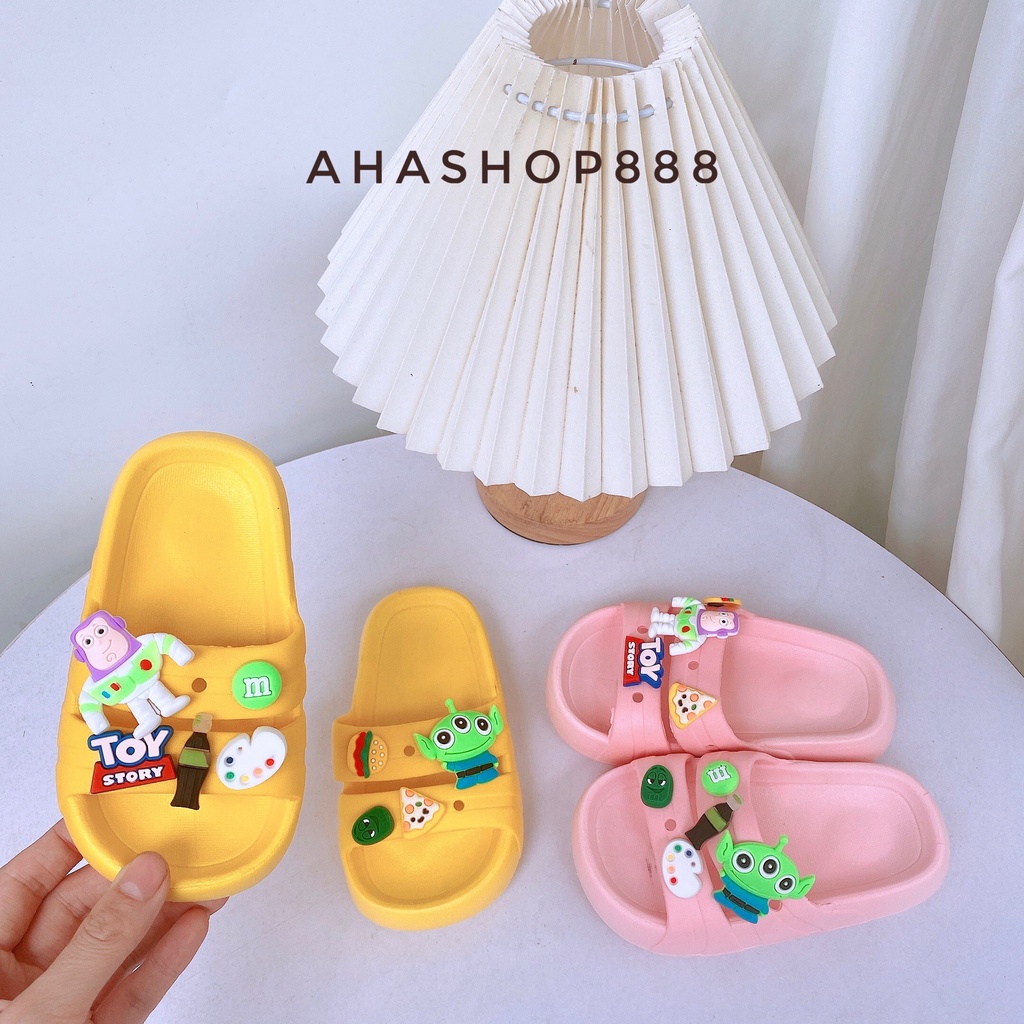 Sẵn Dép Lê 2 Quai Ngang Tặng Kèm 9 Sticker 2D Cho Bé Trai Bé Gái K020